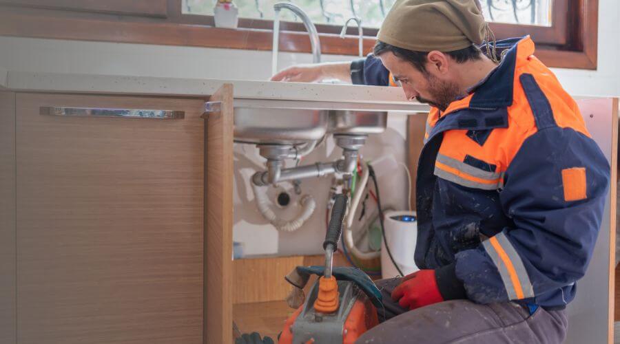 leaky faucet repair in Roosevelt, WA